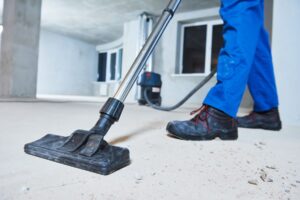 Bauend­reinigung: Professionelle Reinigung nach Bau- oder Renovierungsarbeiten, damit Ihr Objekt bezugsfertig ist.